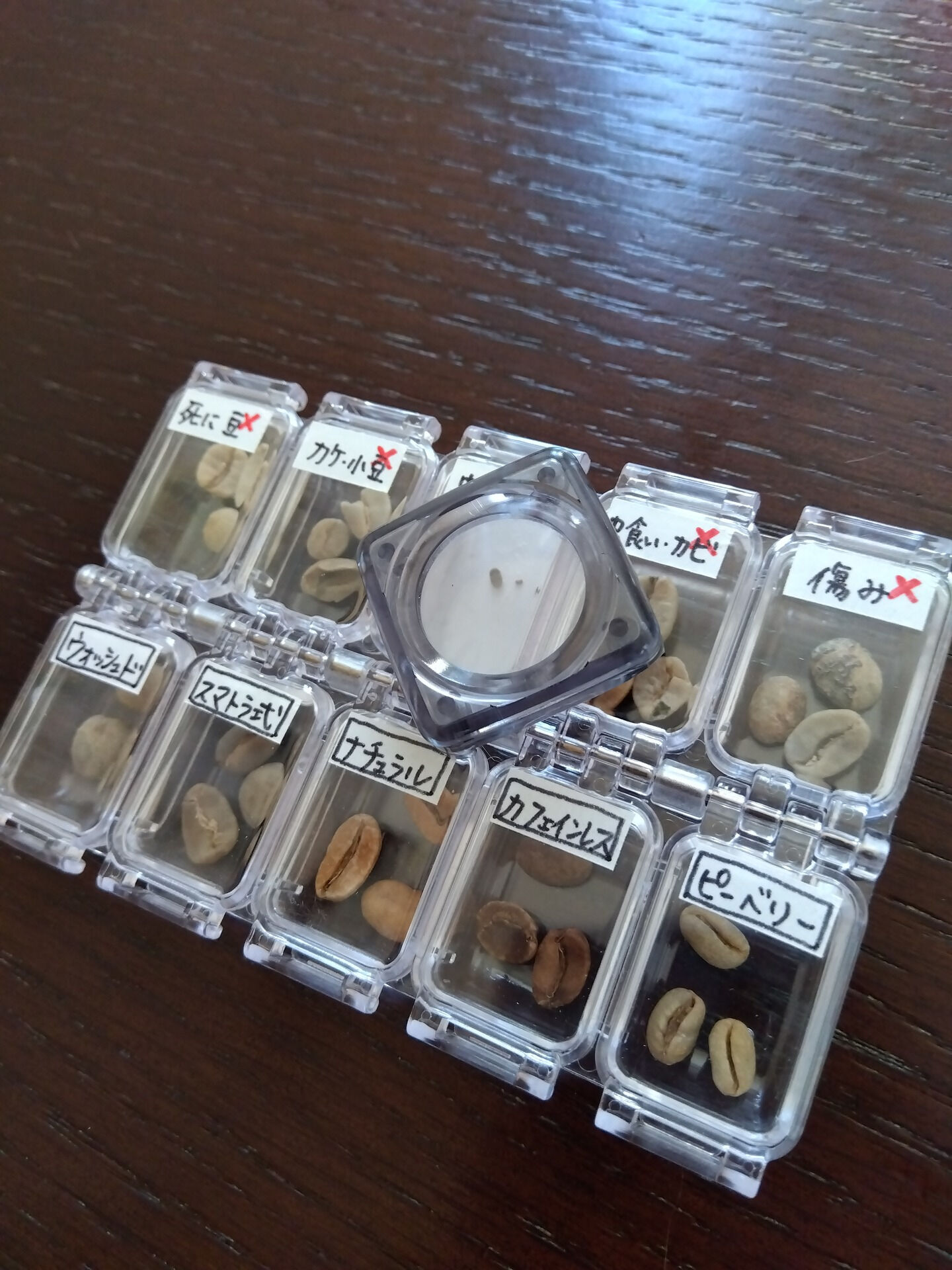 金曜日のお楽しみイベント、金曜のおつかれさマーケットがテラス